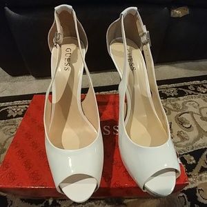 Guess shoe