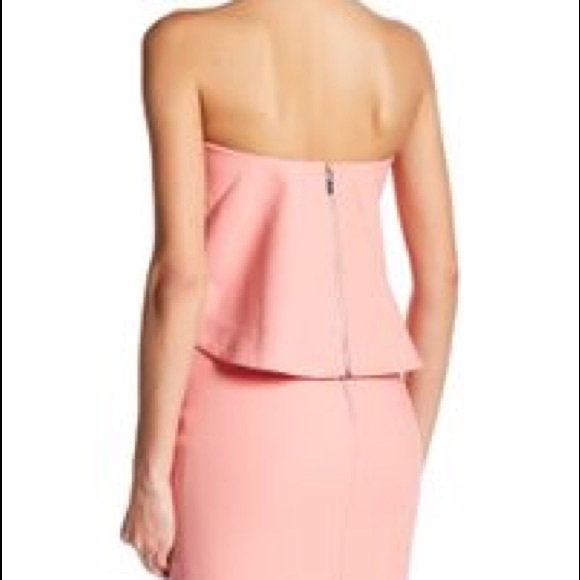 NWT Elizabeth and James addilyn crop top - Picture 2 of 3