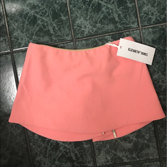 NWT Elizabeth and James addilyn crop top - Picture 3 of 3