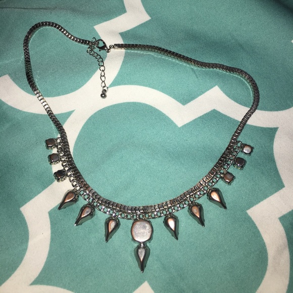 Silver forever 21 necklace❤ - Picture 2 of 2