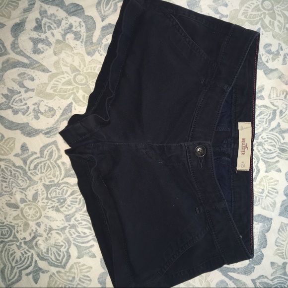 Shorts - Picture 1 of 3