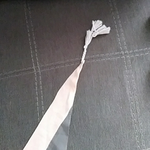 Macy coral gray and white scarf - Picture 2 of 3