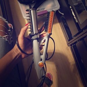 Hair straightener