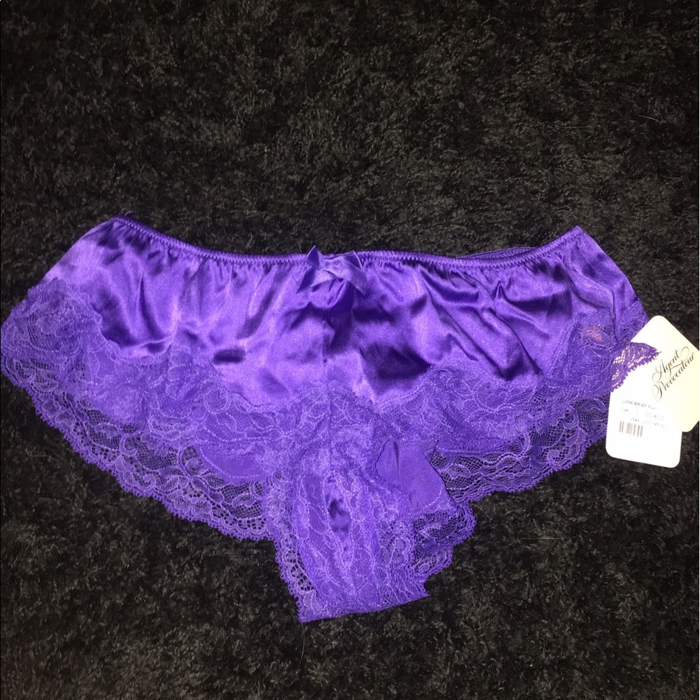 Agent provocateur briefs