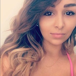 Meet your Posher, Kendra