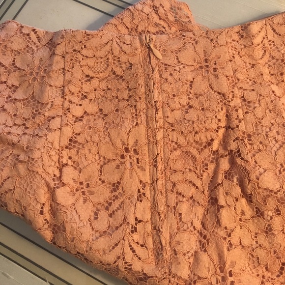 Peach Lace Pencil Skirt - Picture 4 of 4