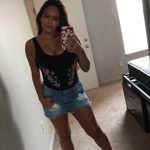 Meet your Posher, Lorena