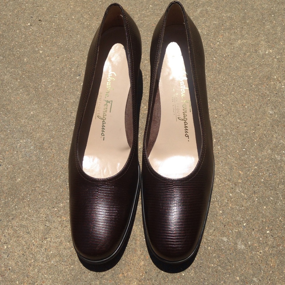 Salvatore Ferragamo - Made in Italy - Size 8.5