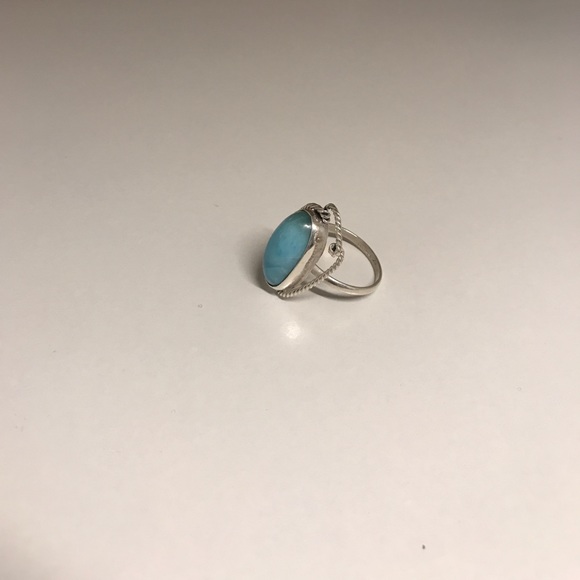 Ring - Picture 4 of 4