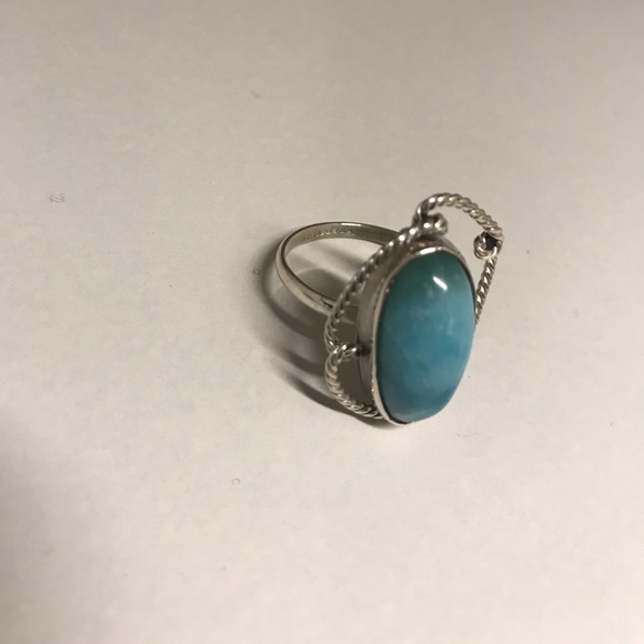 Ring - Picture 2 of 4