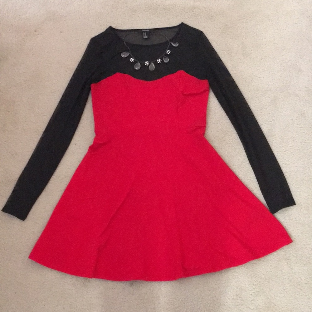 Forever 21 black and red dress ✨