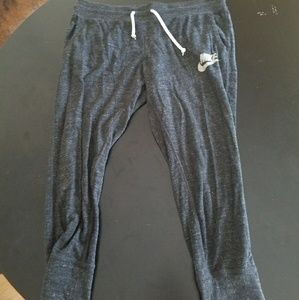 Nike crop pants