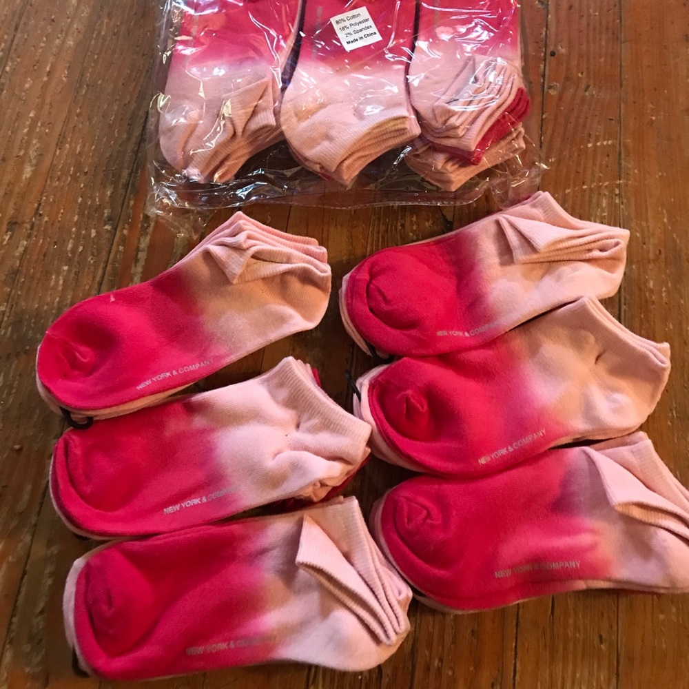 SOLD❌36 pairs of New York & Company ankle