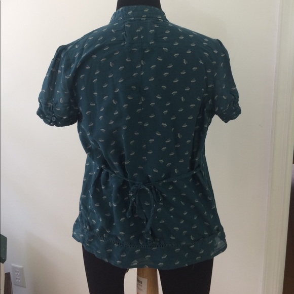 Leaf-Print Green Blouse - Picture 2 of 4