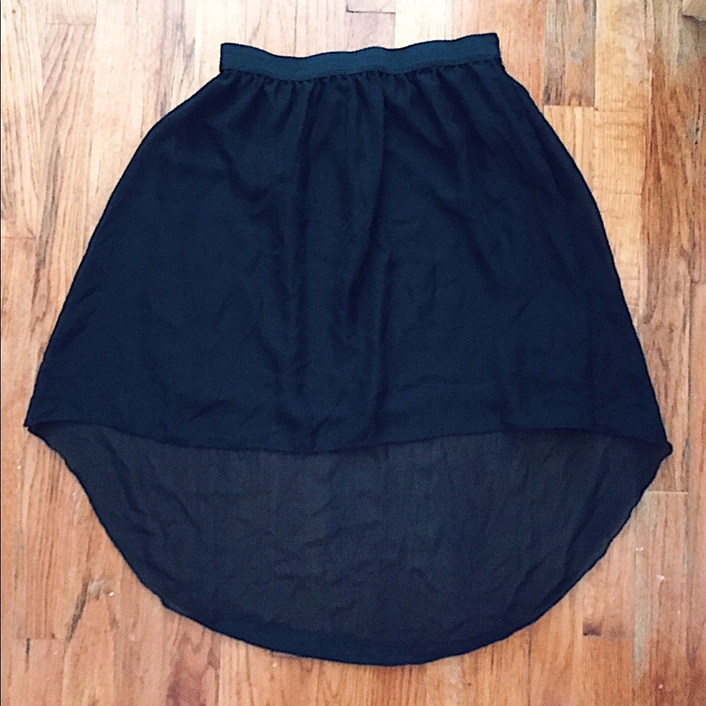 Black high-low skirt