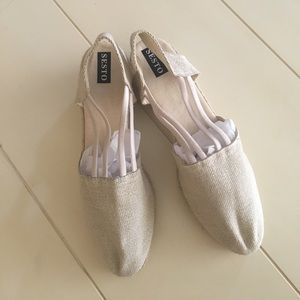 SESTO Espadrilles Cream and Tan