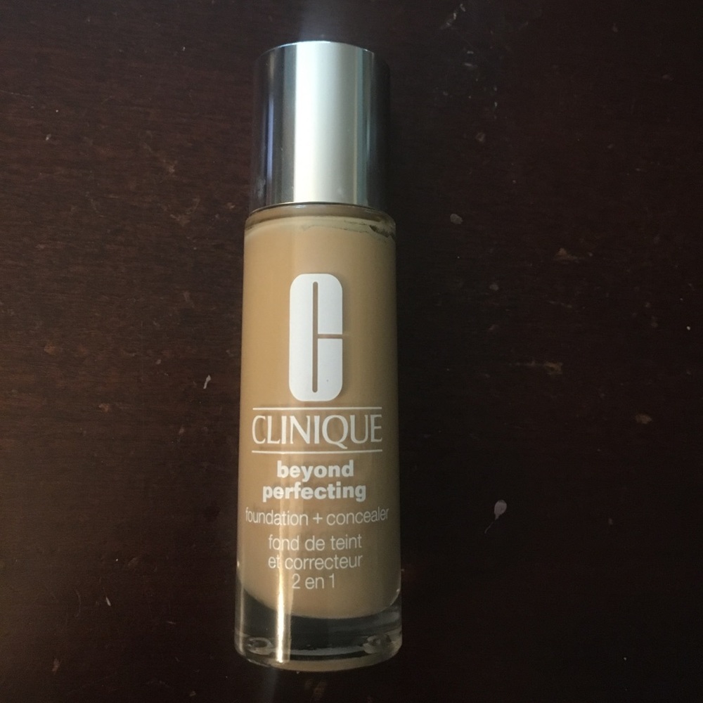 Clinique Beyond Perfecting Foundation