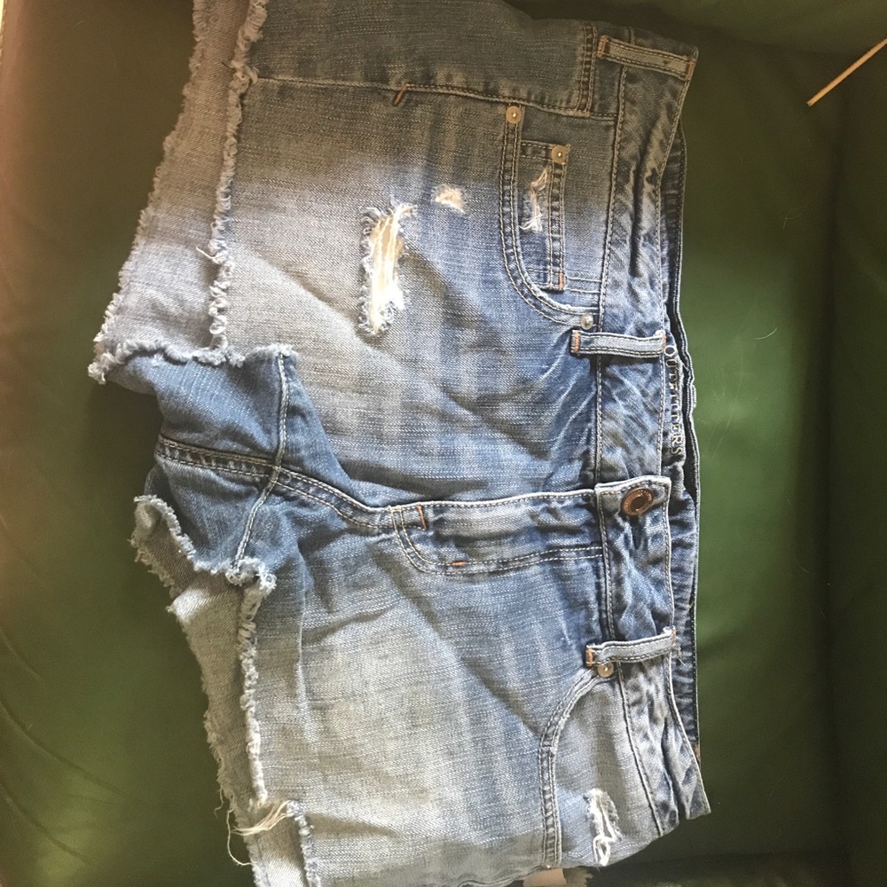 AMERICAN EAGLE JEAN SHORTS