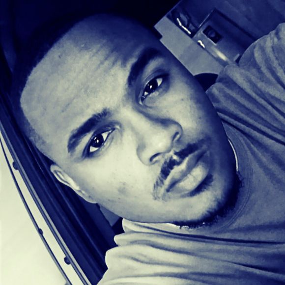 Meet your Posher, Edwin - Picture 1 of 1