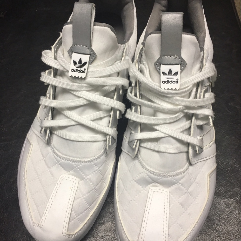 Adidas SL Loop