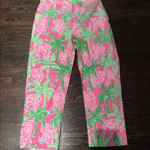 Lilly White Tag Taboo Elephant Capris Size 6 EUC