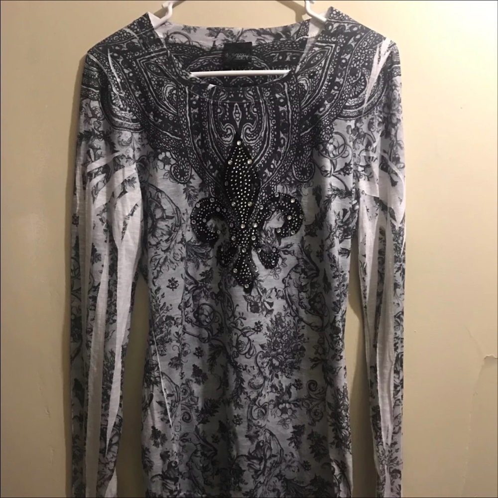 Buckle day trip long sleeve