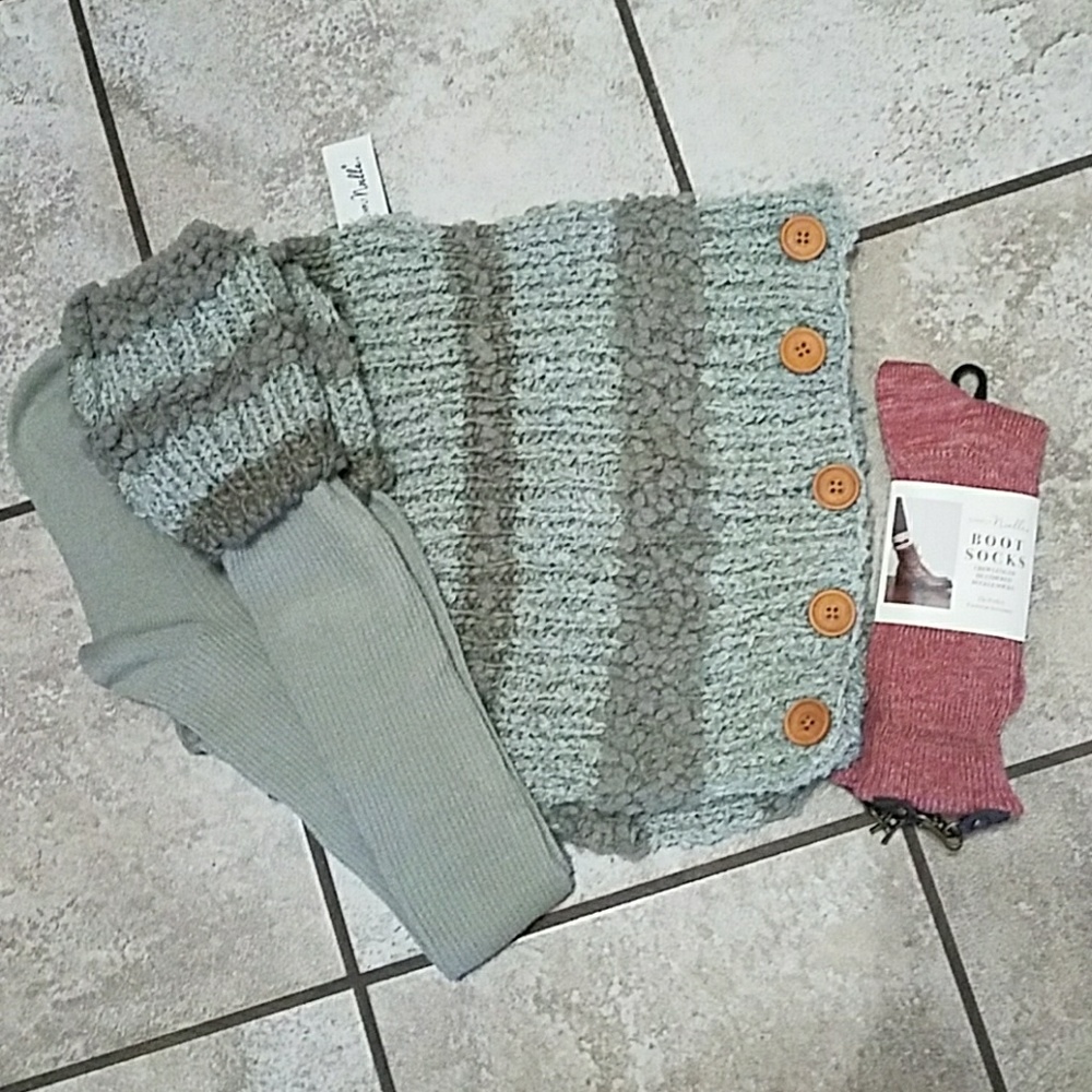Boot socks and scarf