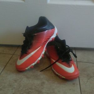 Soccer cleats
