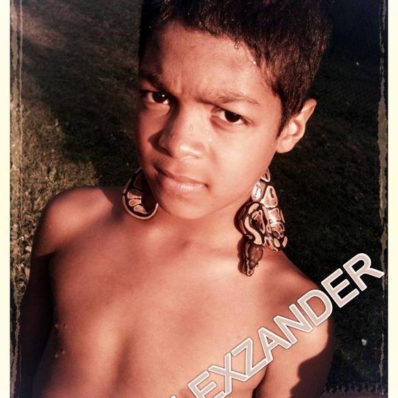 Meet your Posher, Alex - Picture 1 of 1