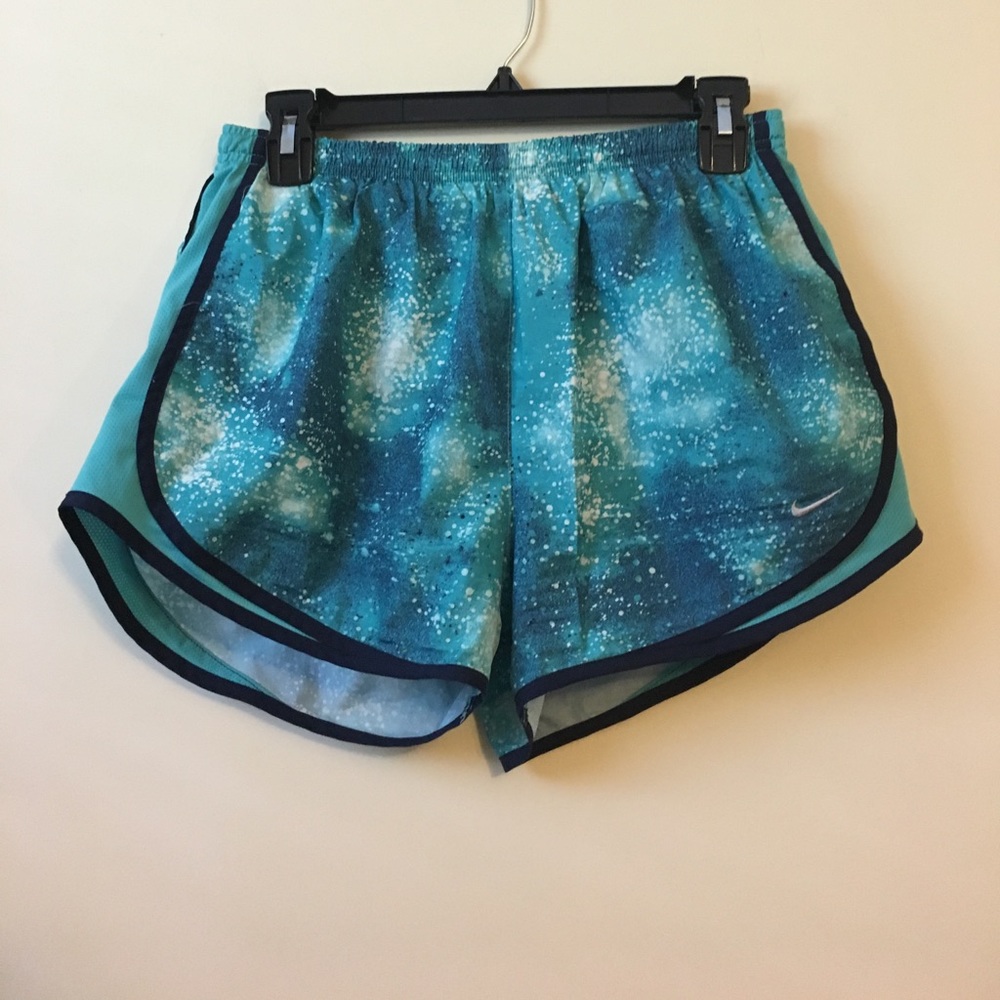 Nike Tempo Shorts size M