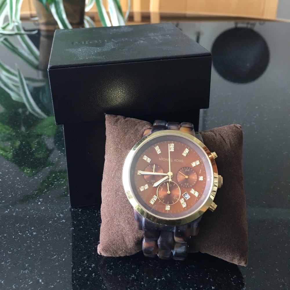 Michael kors tortoise watch