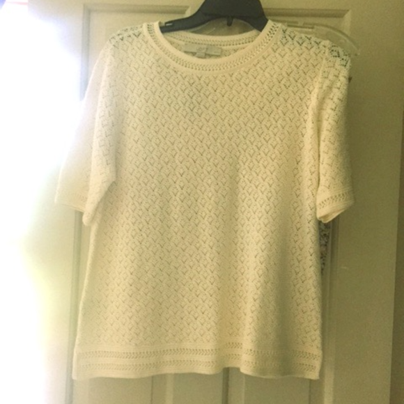 Loft Tops - white crocket top