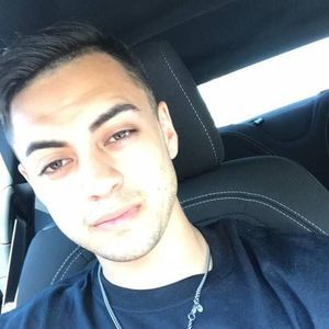 Meet your Posher, Christopher