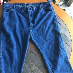 Men's wrangler blue jeans size 48x30