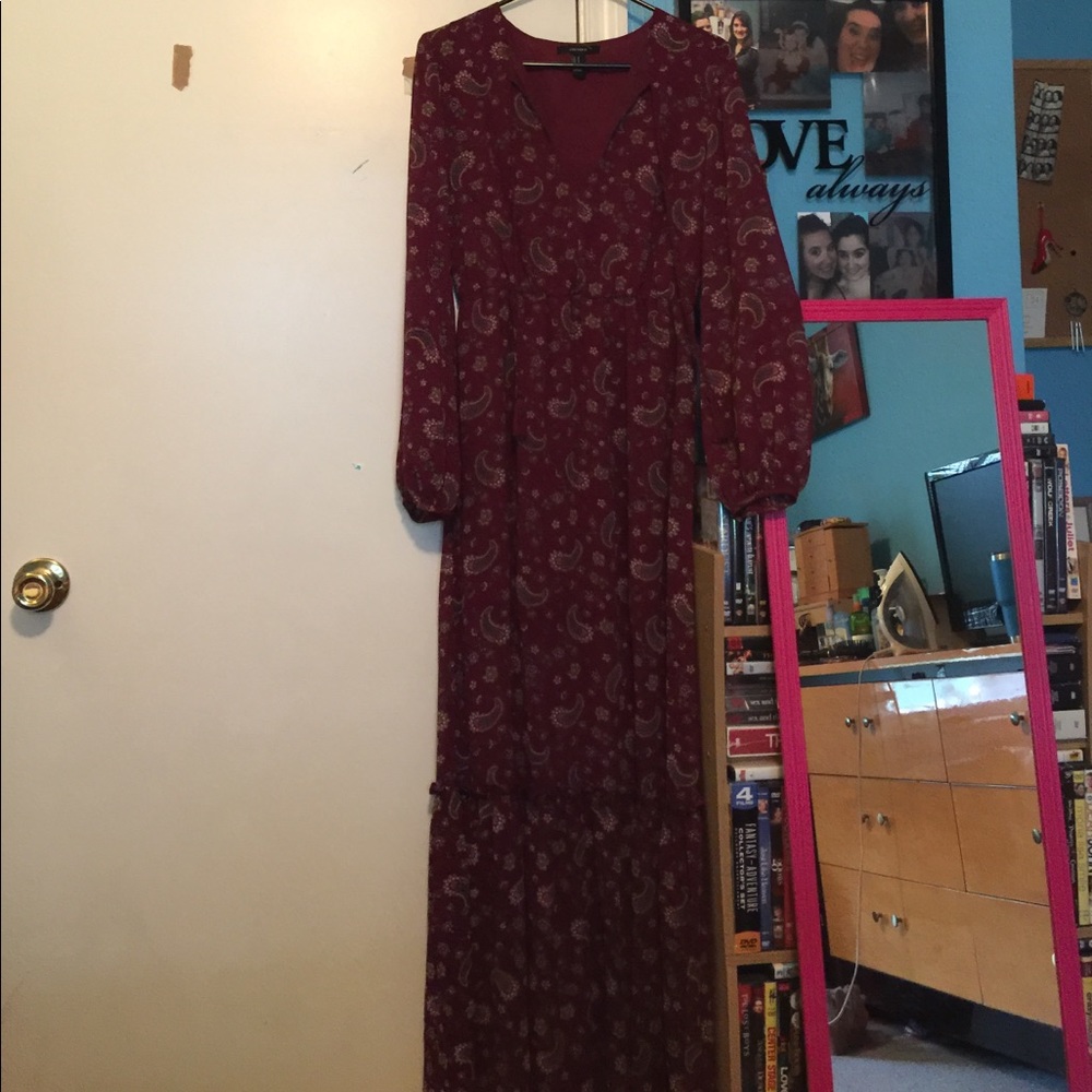 Forever 21 long sleeve maxi dress