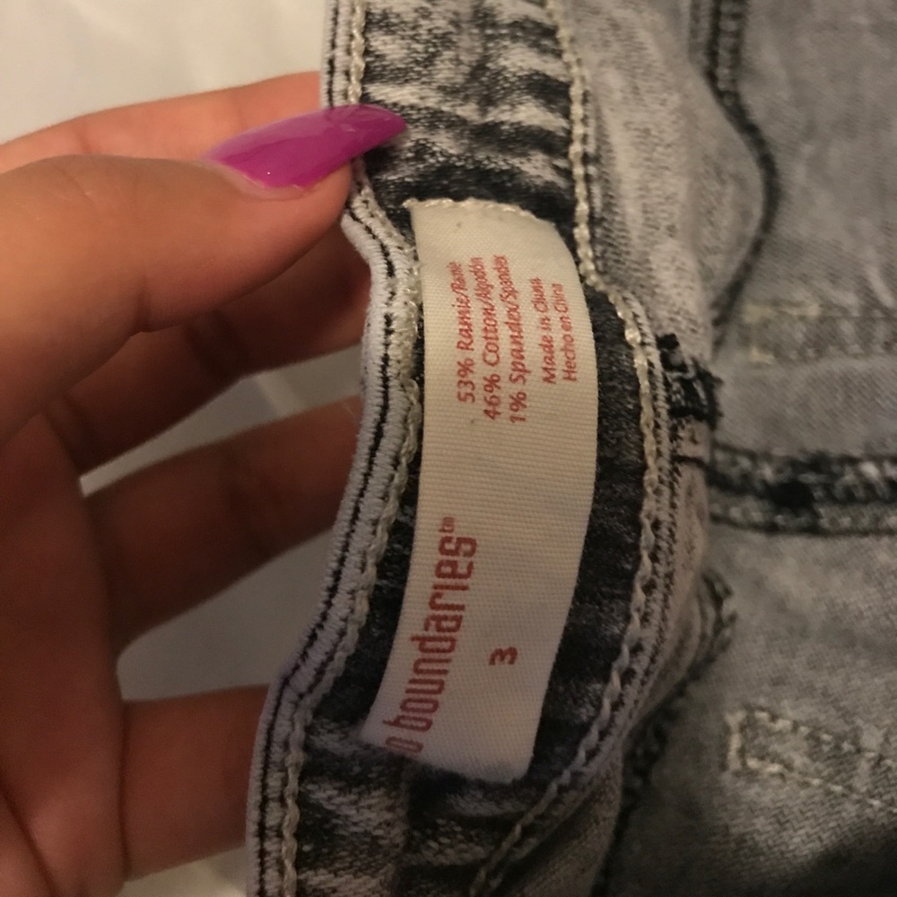 Booty shorts - Picture 3 of 3