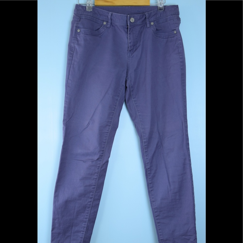 SIMPLY VERA lavender skinny jeans size 6