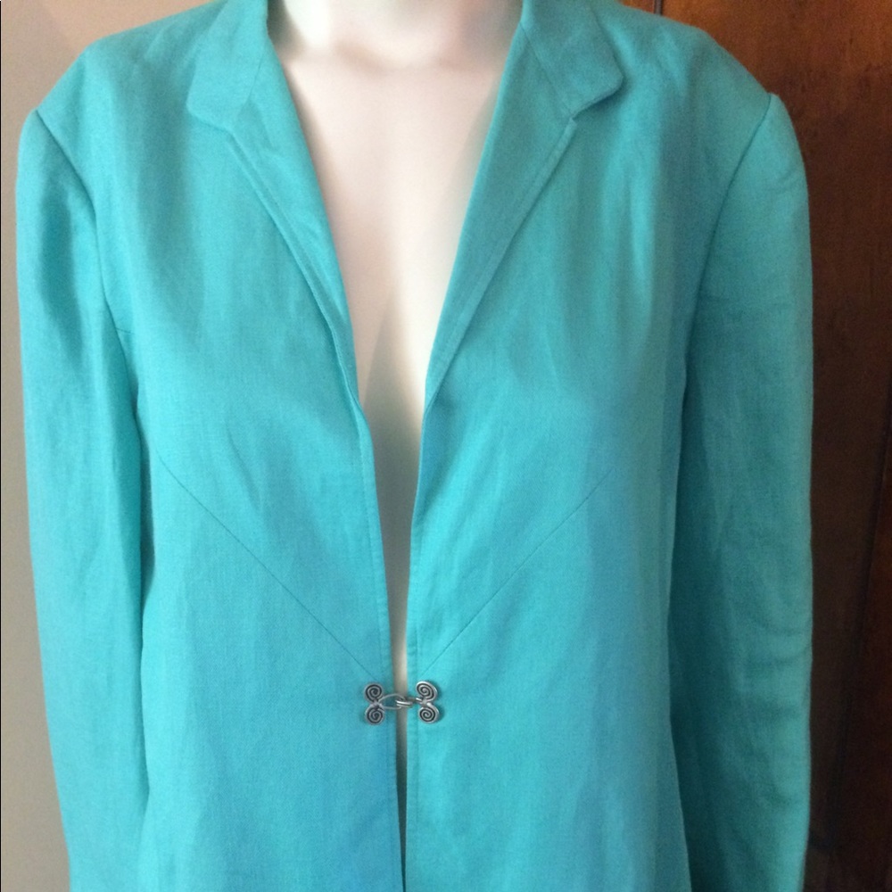 Pursuit Linen Blend Suit