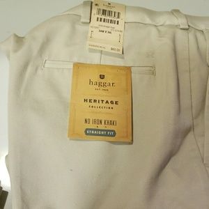 HAGGAR Men's work to weekend straight khaki