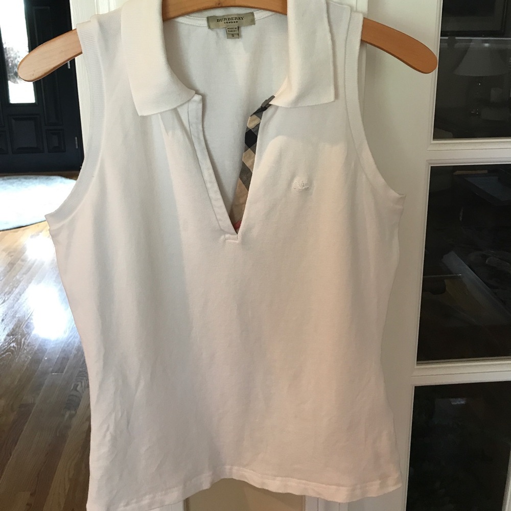 EUC Authentic Burberry Women's top!