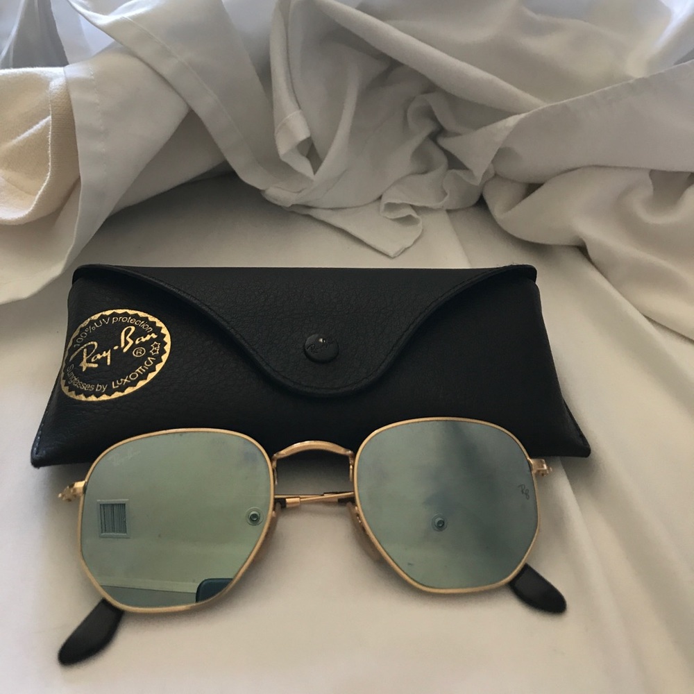 RAY BAN SUNGLASSES WORN ONE TIME!!!!