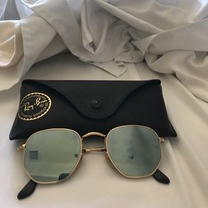 RAY BAN SUNGLASSES WORN ONE TIME!!!!