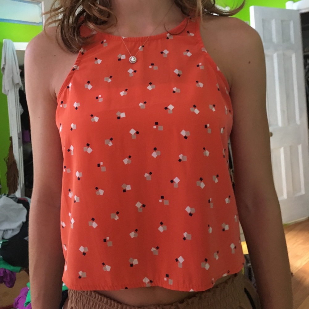 orange tank top