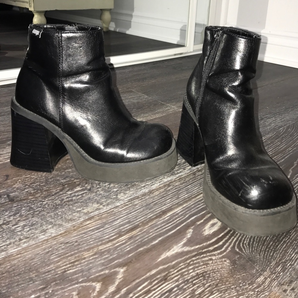 vintage chunky heel boot
