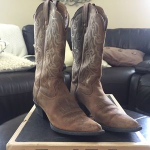 Ariat Cowboy Boots