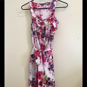 Floral Express dress with pockets.
