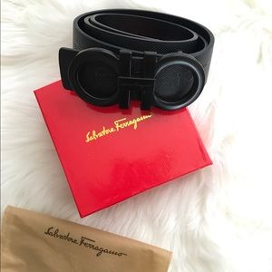 All black Salvatore Ferragamo belt.