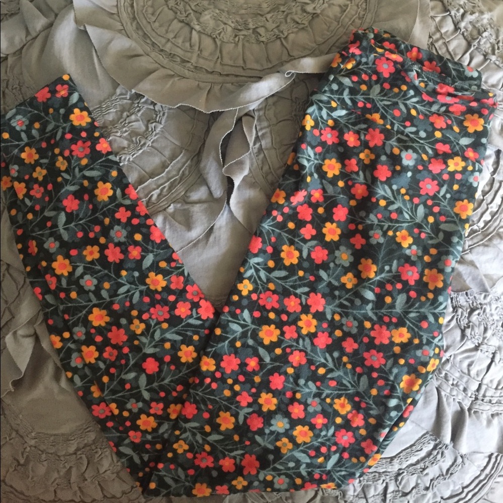Lularoe leggings floral print ONE SIZE