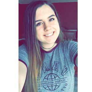 Meet your Posher, Kelli