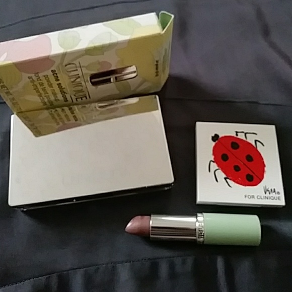 Clinique acne powder 24 golden lipstick & shadow - Picture 3 of 4